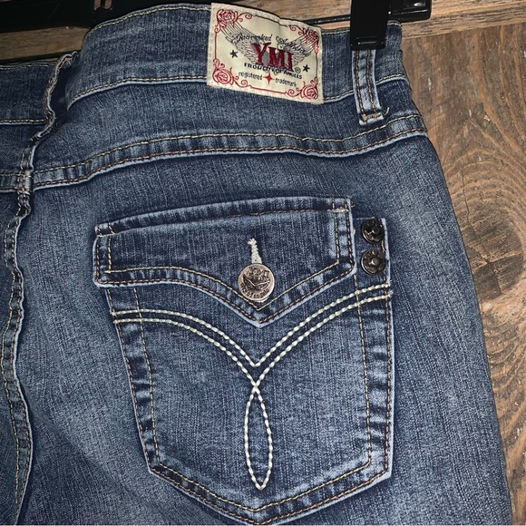 Women’s Junior’s 13 YMI City of Angels Long Knee Length Blue Denim Shorts EXC - Picture 8 of 9